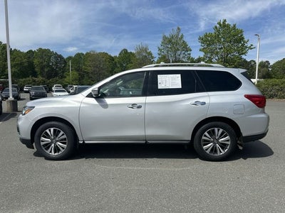 2020 Nissan Pathfinder S