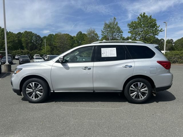 2020 Nissan Pathfinder S