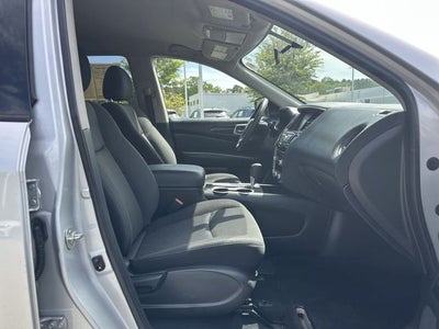 2020 Nissan Pathfinder S