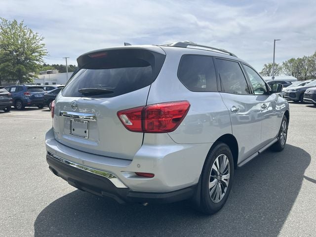 2020 Nissan Pathfinder S