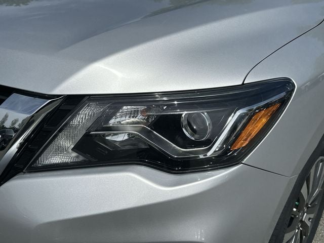 2020 Nissan Pathfinder S
