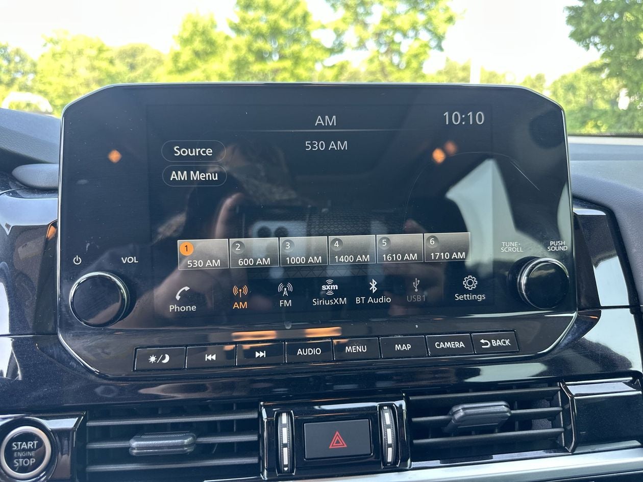 2024 Nissan Pathfinder SL