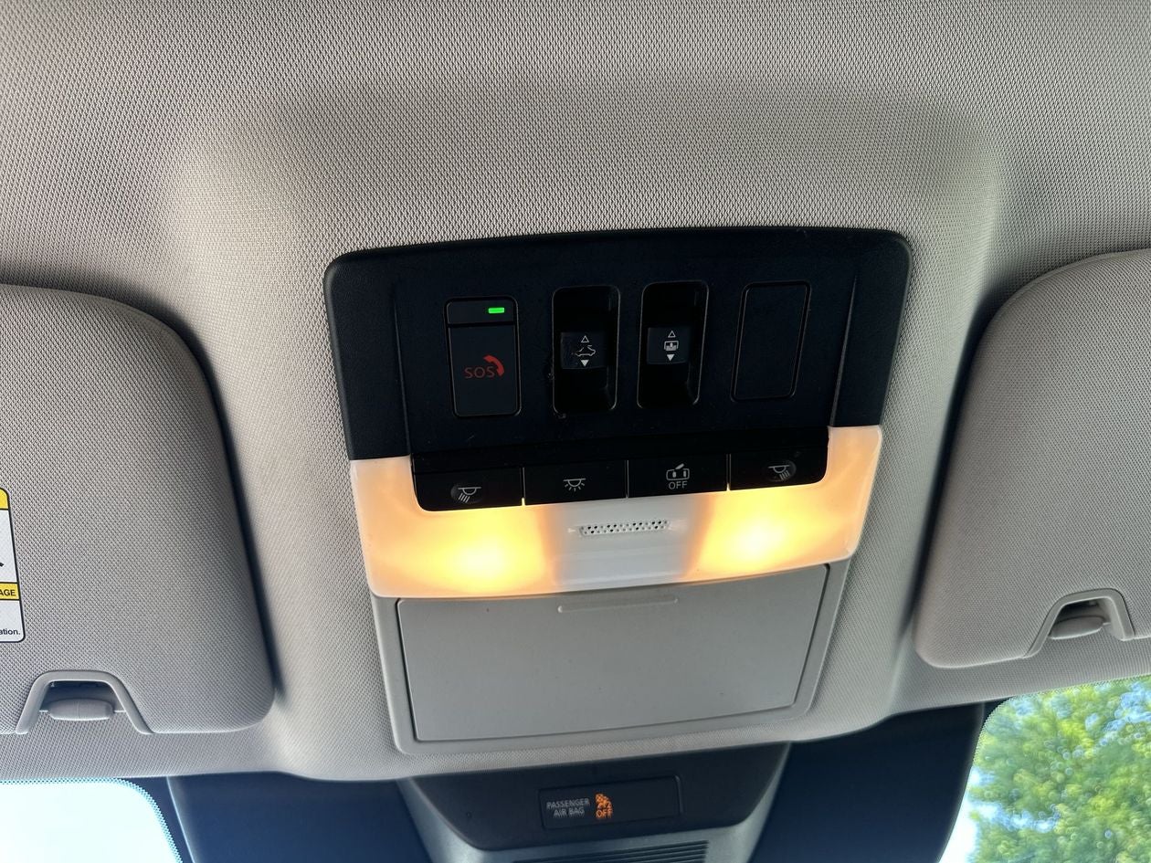 2024 Nissan Pathfinder SL