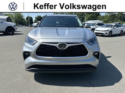 2022 Toyota Highlander LE