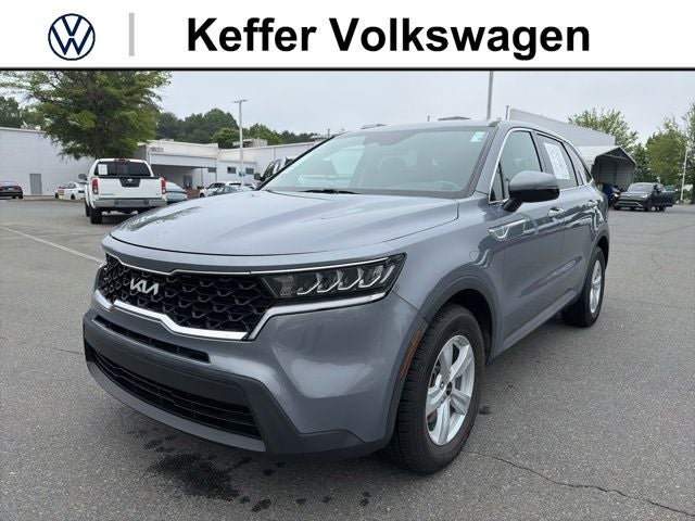 2022 Kia Sorento LX