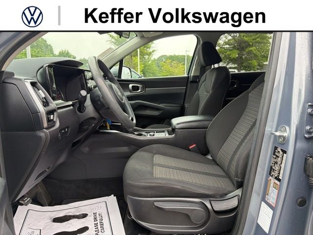 2022 Kia Sorento LX