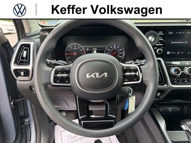 2022 Kia Sorento LX