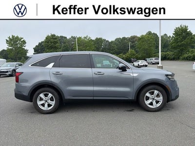 2022 Kia Sorento LX
