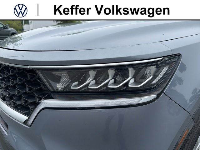 2022 Kia Sorento LX