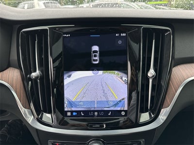 2023 Volvo S60 Recharge Plug-In Hybrid T8 Plus Dark Theme