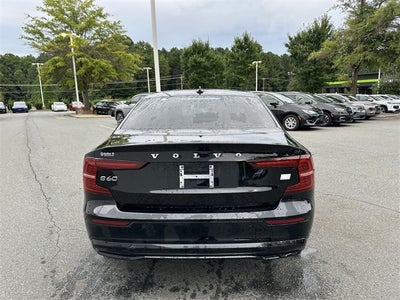 2023 Volvo S60 Recharge Plug-In Hybrid T8 Plus Dark Theme