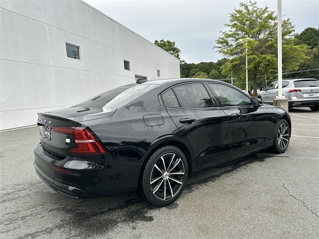 2023 Volvo S60 Recharge Plug-In Hybrid T8 Plus Dark Theme