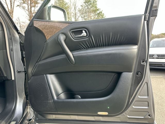 2017 INFINITI QX80 Base