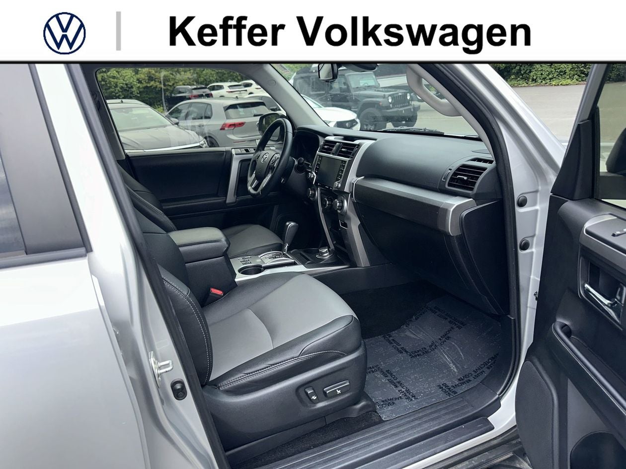 2022 Toyota 4Runner SR5 Premium
