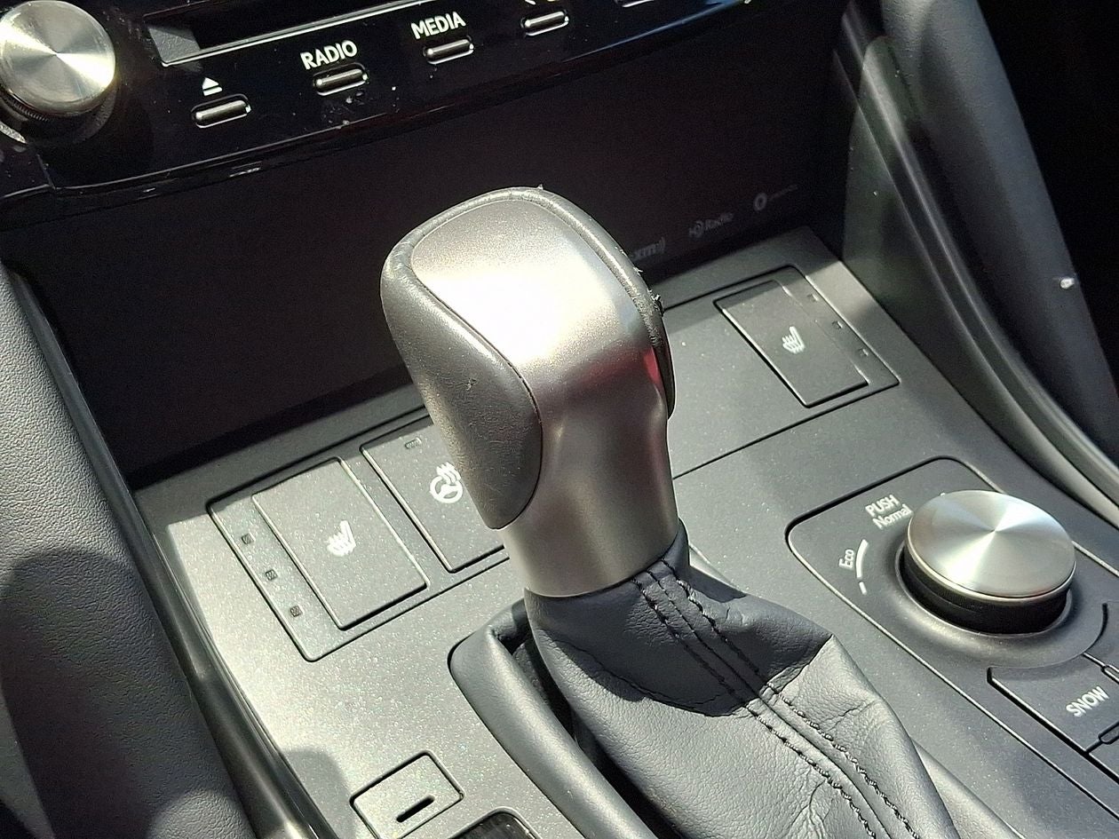 2025 Lexus IS 350 F SPORT Design