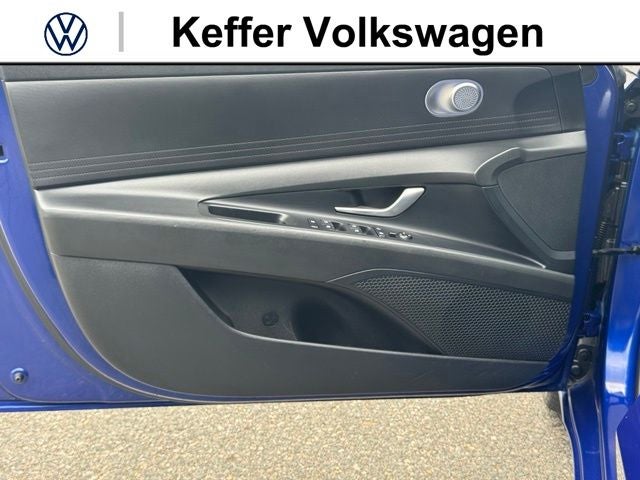 2023 Hyundai Elantra Hybrid Blue