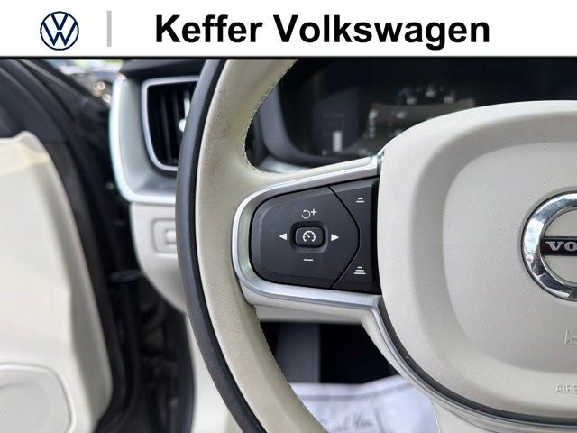 2019 Volvo XC60 T5 Momentum