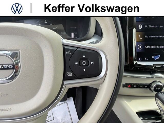 2019 Volvo XC60 T5 Momentum