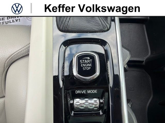 2019 Volvo XC60 T5 Momentum
