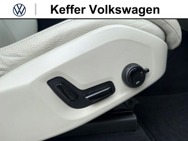 2019 Volvo XC60 T5 Momentum