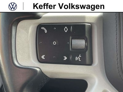 2023 Land Rover Defender 130 X-Dynamic SE