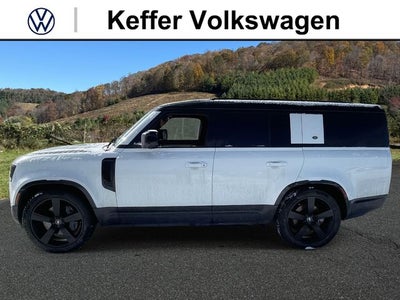 2023 Land Rover Defender 130 X-Dynamic SE