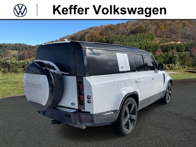 2023 Land Rover Defender 130 X-Dynamic SE