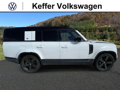 2023 Land Rover Defender 130 X-Dynamic SE