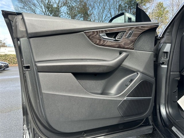 2021 Audi Q8 55 Premium Plus quattro