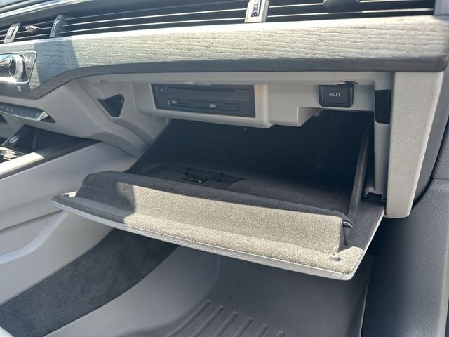 2017 Audi A4 2.0T ultra Premium