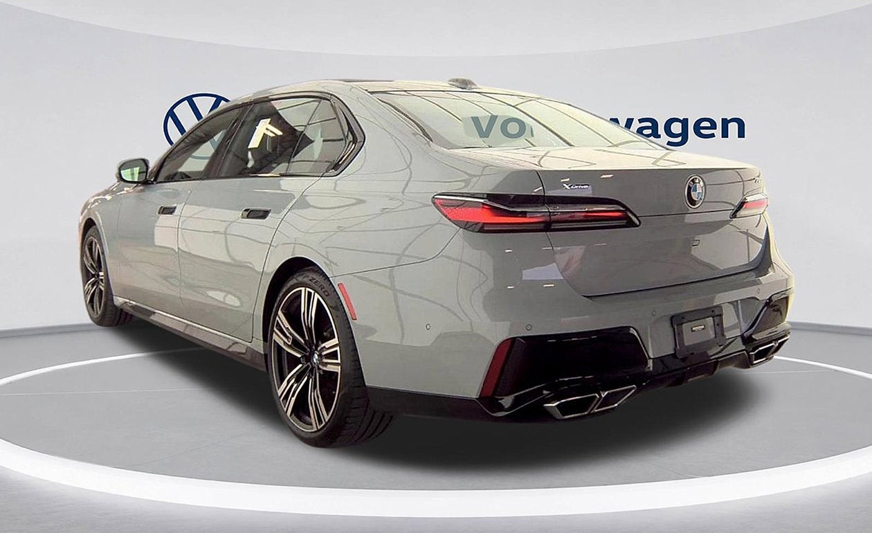2023 BMW 7 Series 760i xDrive