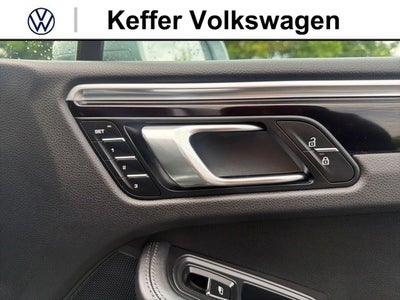 2022 Porsche Macan S