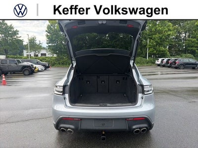 2022 Porsche Macan S