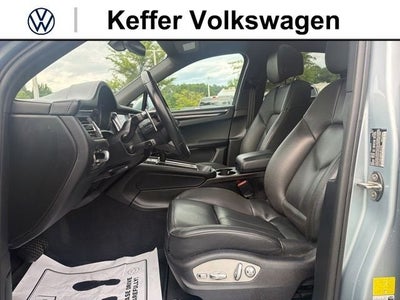 2022 Porsche Macan S