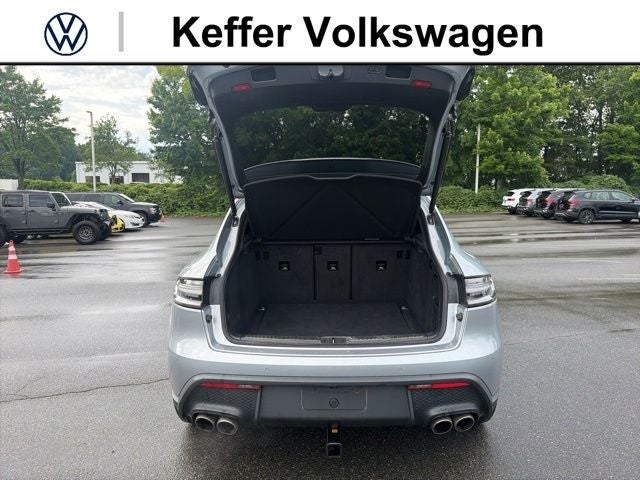 2022 Porsche Macan S
