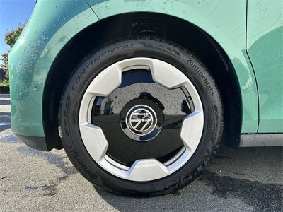 2025 Volkswagen ID. Buzz Pro S Plus