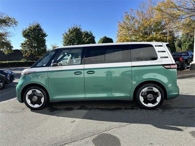 2025 Volkswagen ID. Buzz Pro S Plus