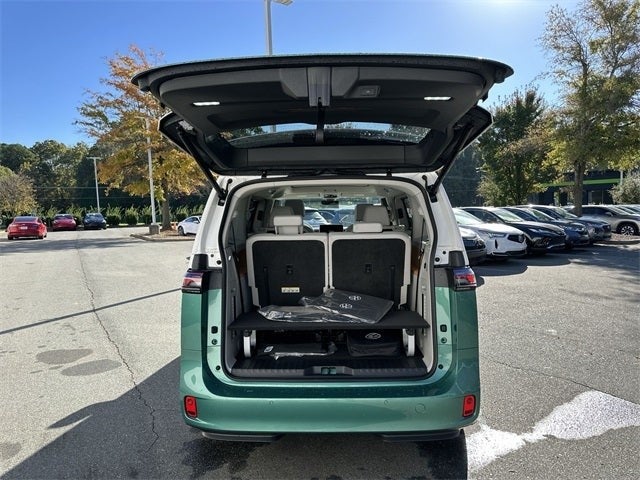 2025 Volkswagen ID. Buzz Pro S Plus