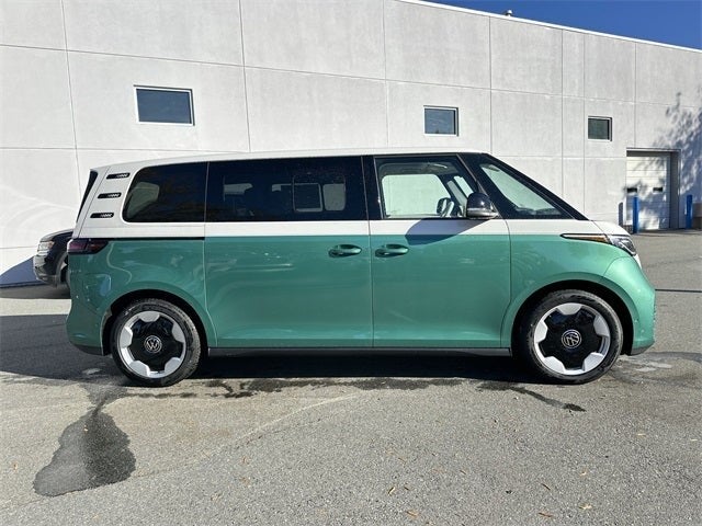 2025 Volkswagen ID. Buzz Pro S Plus