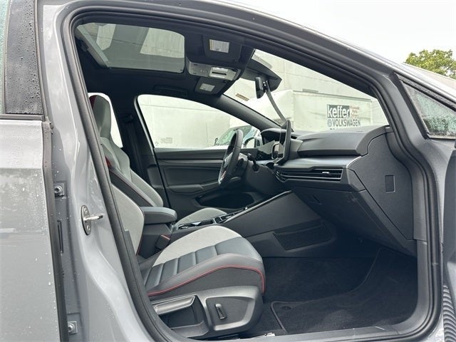 2025 Volkswagen Golf GTI 2.0T SE