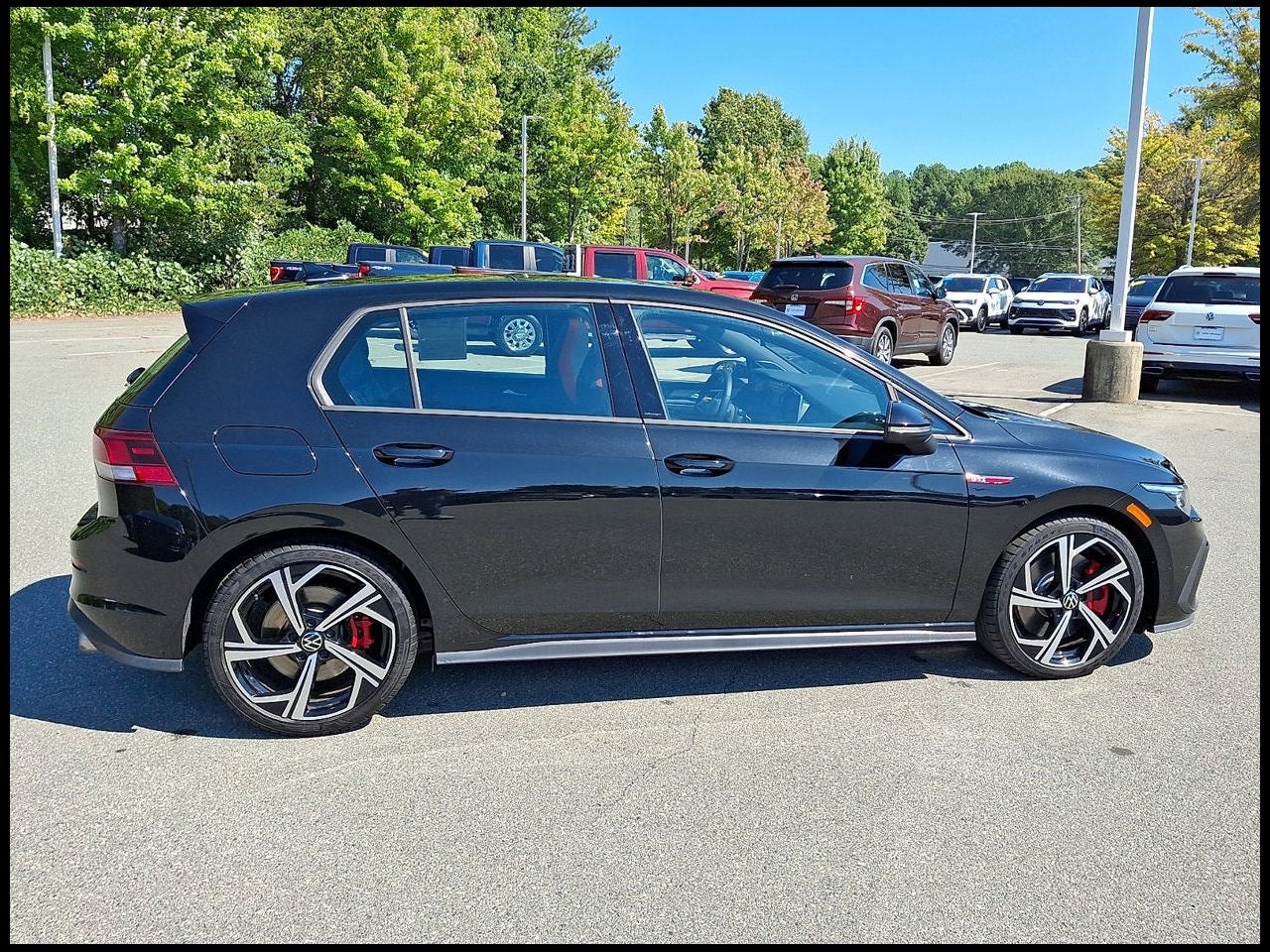 2024 Volkswagen Golf GTI 2.0T SE