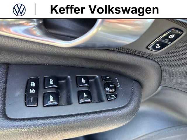 2019 Volvo XC90 T6 Momentum