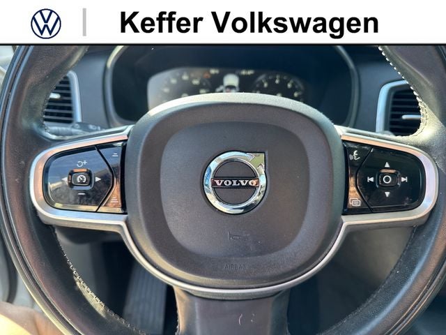 2019 Volvo XC90 T6 Momentum