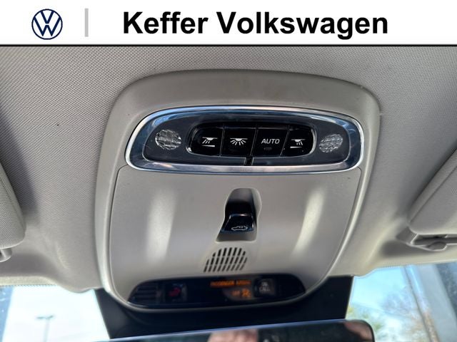 2019 Volvo XC90 T6 Momentum