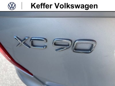 2019 Volvo XC90 T6 Momentum