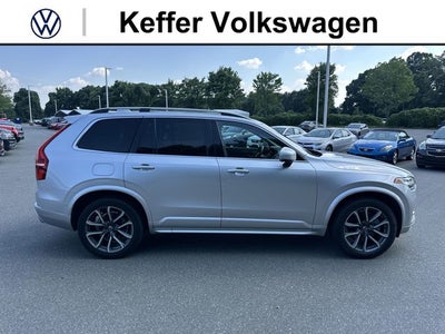 2019 Volvo XC90 T6 Momentum