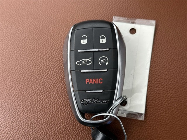 2022 Alfa Romeo Giulia Veloce