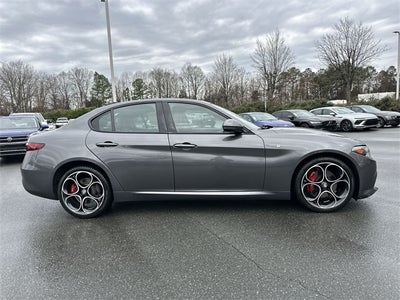 2022 Alfa Romeo Giulia Veloce